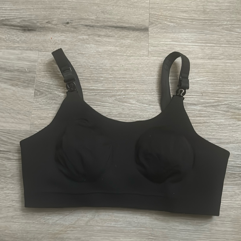 Lululemon Hold It Against me Bra size 36 DD